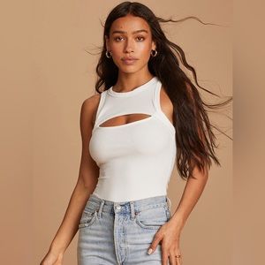 Lulus white ribbed bodysuit with cutout